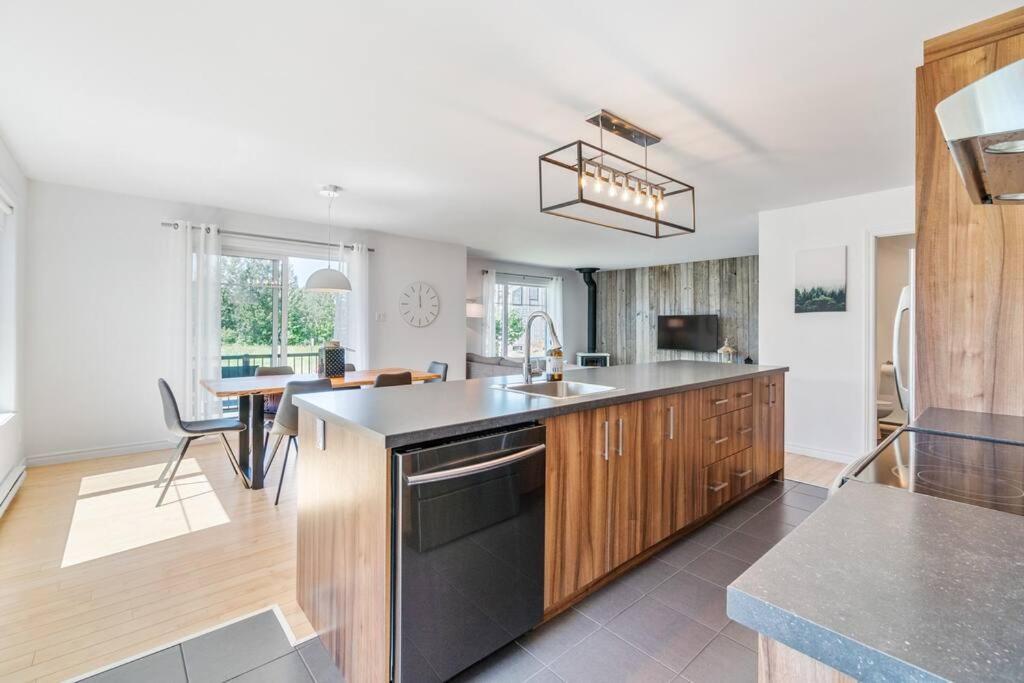 Initial - Koala - Mont-Sainte-Anne Apartment Beaupre Bagian luar foto